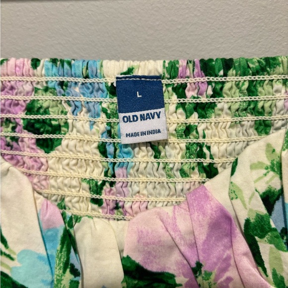 Women's Old Navy Puff Sleeve Top - ribbed section on back Size Large - NWT - Picture 7 of 9